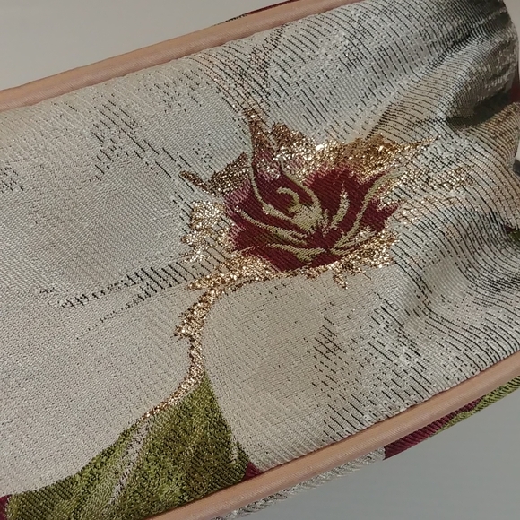 Ted Baker Floral Makeup Case - Picture 8 of 10